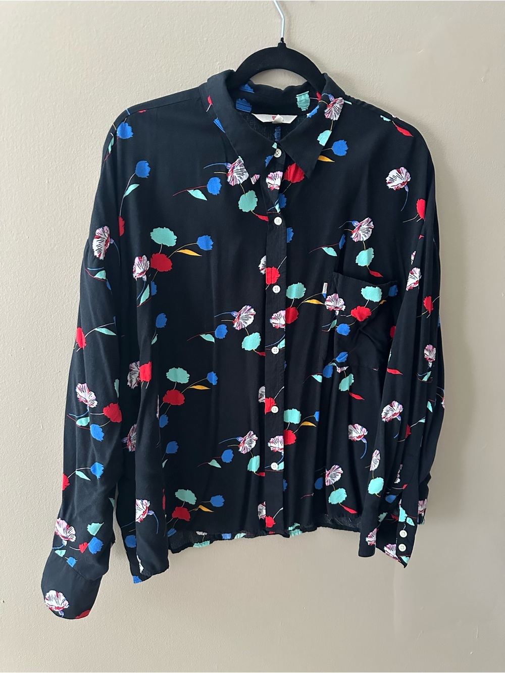 Levi's Black Abstract Floral Button Down Blouse Top XL Split Back